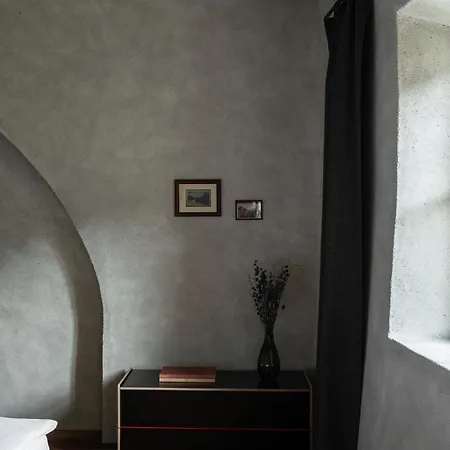 Ein Kraftort Und Architektonisches Juwel וילה *