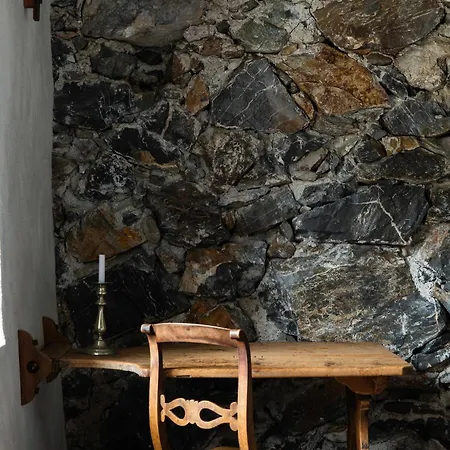 Ein Kraftort Und Architektonisches Juwel * Ardez