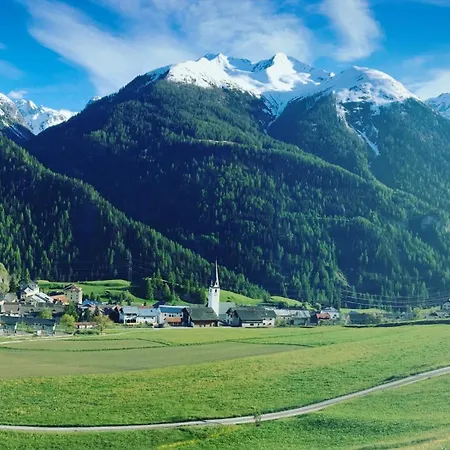 Ein Kraftort Und Architektonisches Juwel Villa Ardez
