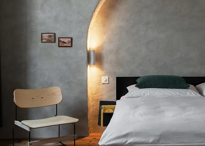 Ein Kraftort Und Architektonisches Juwel Villa Ardez