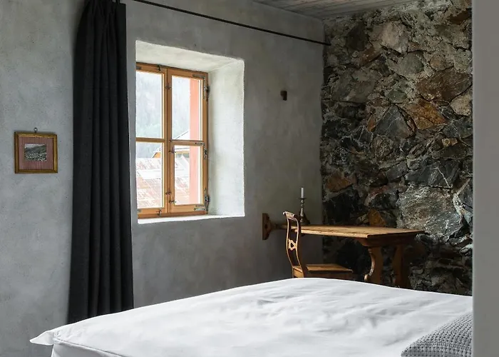 Ein Kraftort Und Architektonisches Juwel Villa Ardez