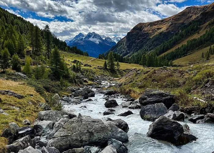 Ein Kraftort Und Architektonisches Juwel Villa Ardez