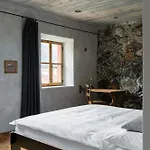 Ein Kraftort Und Architektonisches Juwel ヴィラ Ardez