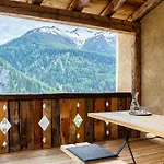 ヴィラ Ein Kraftort Und Architektonisches Juwel