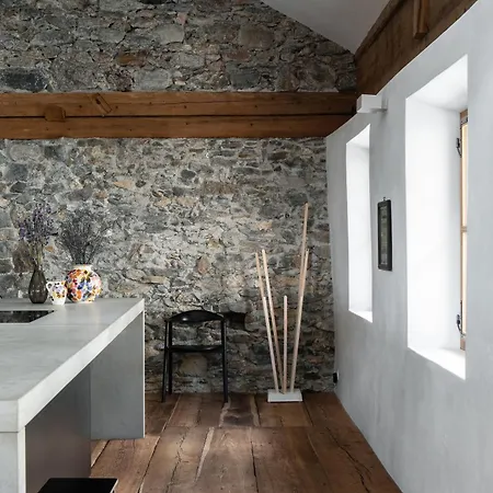 Ein Kraftort Und Architektonisches Juwel Villa